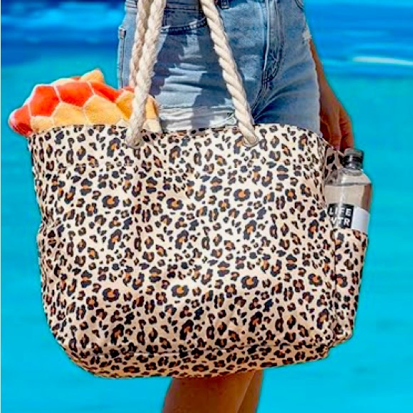 Beach bag Leopard Print Tote or Gym Brand New ! - Picture 1 of 6